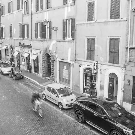 Ripetta Konukevi Roma