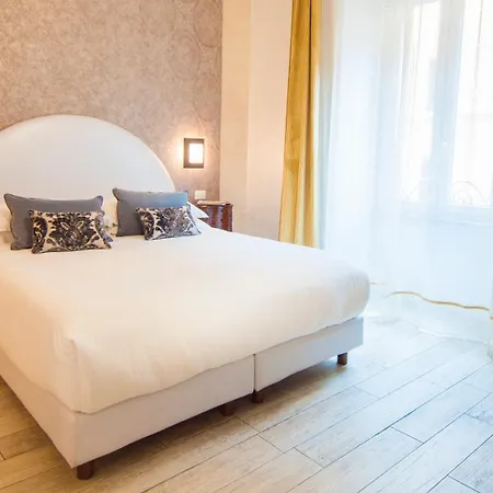 Ripetta Konukevi Roma